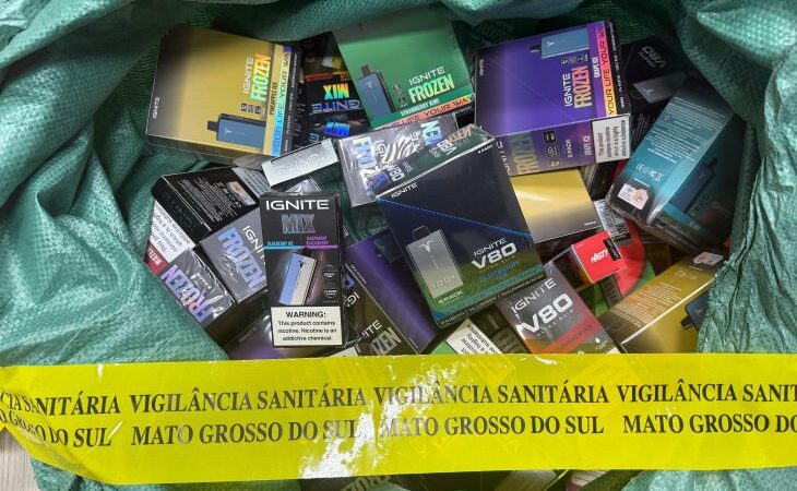 Vigilância apreende medicamentos irregulares e vapes em transportadora da Capital
