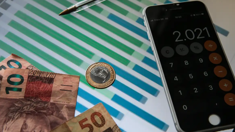 Mercado financeiro reduz projeção da inflação para 5,30%