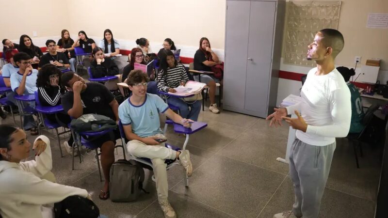 Enem 2026: inscrito automaticamente deve escolher idioma da prova